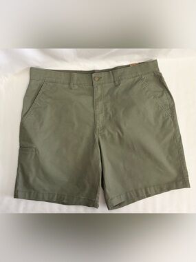 Brahma Men’s Army Green Cargo Shorts, Size: 40, NWT